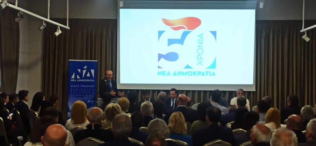 Στα Τρίκαλα συνοδευόμενος από υποψήφιους Ευρωβουλευτές ο Κωστής Χατζηδάκης (ΦΩΤΟ)