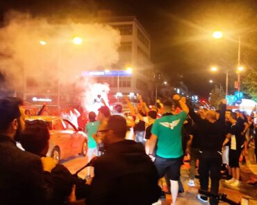 «Πράσινοι» πανηγυρισμοί Τρικαλινών από τον Νομό Τρικάλων μέχρι…το Βερολίνο(ΦΩΤΟ)