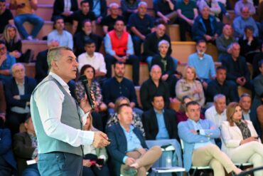 Δ. Κουρέτας «Που είμαστε ,Που  πάμε και με  Ποια  εργαλεία»