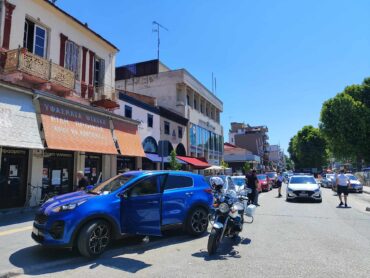 Καταδίωξη στα Τρίκαλα - Όλα όσα βρέθηκαν στο όχημα του συνταξιούχου αστυνομικού