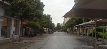 "Παγωμένη" η Τρικαλινή εμπορική αγορά