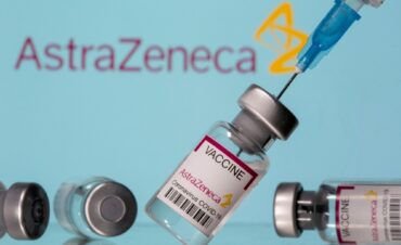 ΑstraZeneca: Τι πρέπει να γνωρίζουν όσοι έκαναν το εμβόλιο