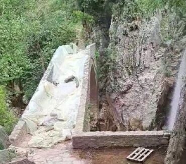 Μάχη για τα παλιά γεφύρια στον Νομό Τρικάλων μετά τον Ντάνιελ (ΦΩΤΟ)