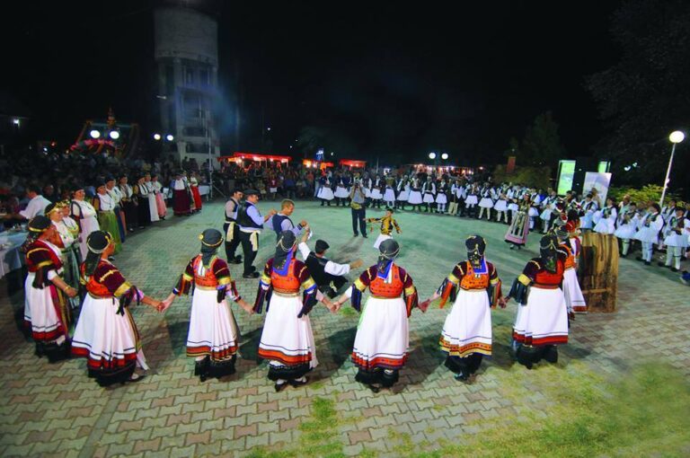 Τρίκαλα: Πλησιάζει το Μεγάλο Καραγκούνικο Πανηγύρι
