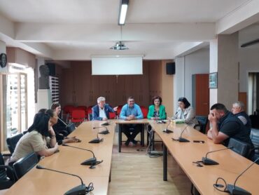 Πασχαλιάτικο δώρο σε πλημμυροπαθείς οικογένειες - Πάνω από 500 κιλά τρόφιμα