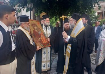 Μέγας Αρχιερατικός Εσπερινός στον Ιερό Ναό Αγίου Γεωργίου Πιαλείας (ΦΩΤΟ)