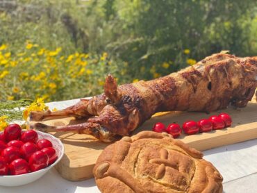 Δεν είσαι ψήστης; Δεν ξέρεις να φτιάνεις μαγειρίτσα; Πάρτο «πακέτο»