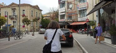 Τρίκαλα: «Κάτω από τη μύτη» της ελεγχόμενης στάθμευσης
