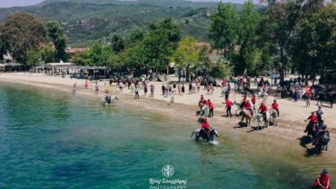 Εντυπωσιακός και φέτος ο αγιασμός των αλόγων στα Καλά Νερά (ΦΩΤΟ)