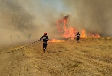Λάρισα: Φωτιά στον Αετόλοφο – Μεγάλη κινητοποίηση της Πυροσβεστικής