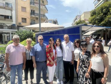 «Έφτιαξε χαμό» στα Τρίκαλα και φεύγει με γαλάζιο πούλμαν για Θεσσαλονίκη