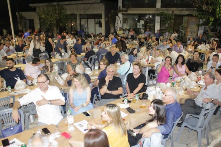 Με μεγάλη επιτυχία ο χορός του Α.Ο. Πιαλείας (ΦΩΤΟ)