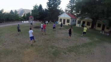 Άρχισαν οι εγγραφές για τις κατασκηνώσεις της Ιεράς Μητροπόλεως στην Πύρρα