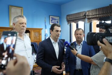 Σε Άρτα και Ηγουμενίτσα ο Κώστας Σκρέκας για τις Ευρωεκλογές (ΦΩΤΟ)