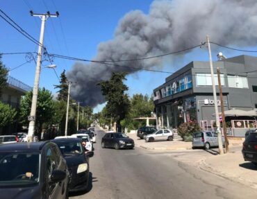 Πυρκαγιά στη Σταμάτα - Εκκενώνονται Αμυγδαλέζα, Γαλήνη και Ροδόπολη (ΦΩΤΟ+VIDEO)