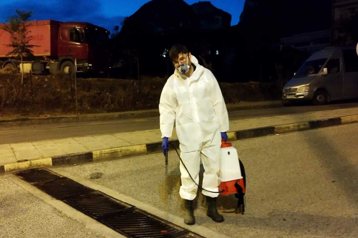 Στην απολύμανση και απεντόμωση φρεατίων προχώρησε ο Δήμος Μετεώρων