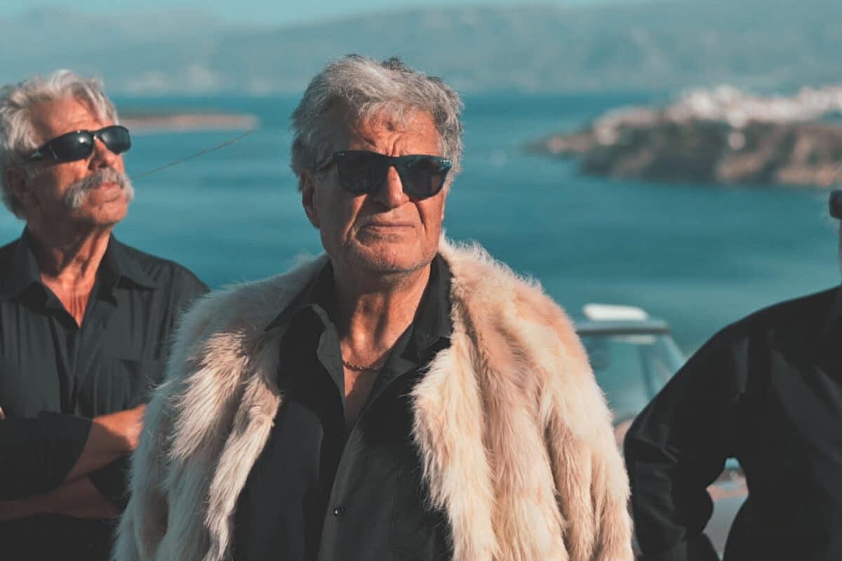 Στάκα με τα Αυγά! Οι Κρητικοί Παππούδες ανοίγουν βεντέτα με τις viral γιαγιάδες!