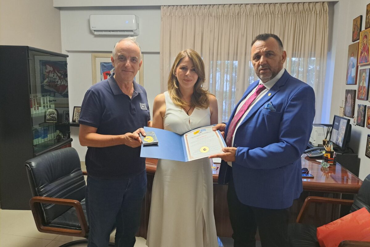 Συνάντηση του Σωματείου Ιεροψαλτών Τρικάλων με την Υφυπουργό Κοινωνικής Συνοχής και Οικογενείας