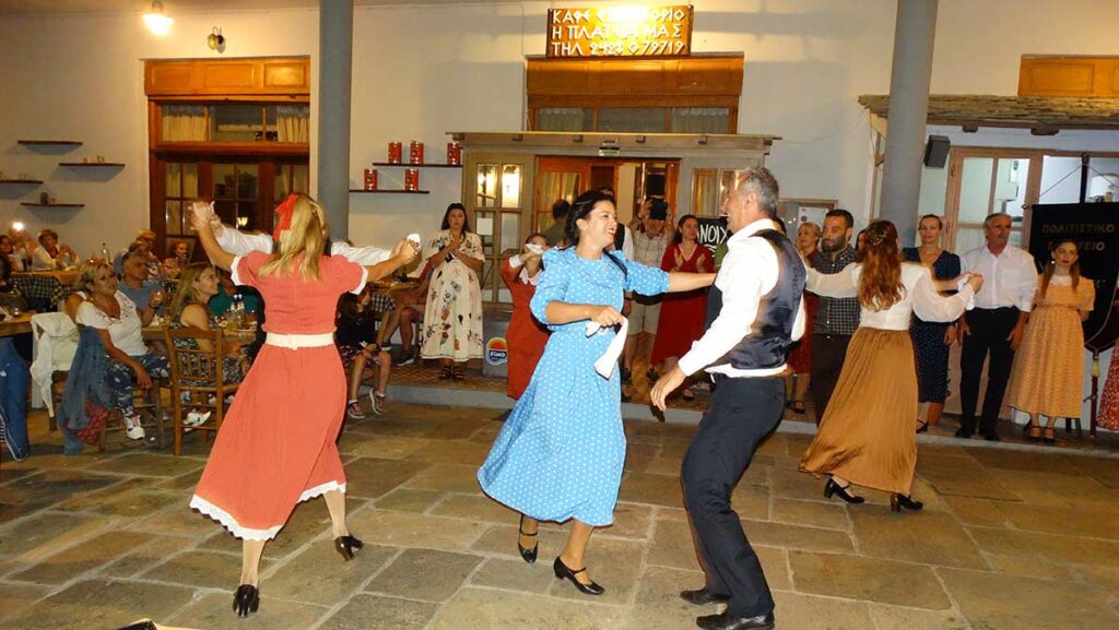Φαντασμαγορική η 36η ετήσια συνάντηση παραδοσιακών χορευτικών συγκροτημάτων στο Νότιο Πήλιο