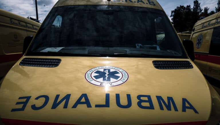 Λάρισα: Αυτοκίνητο παρέσυρε παιδάκι 3,5 ετών στη Νέα Σμύρνη