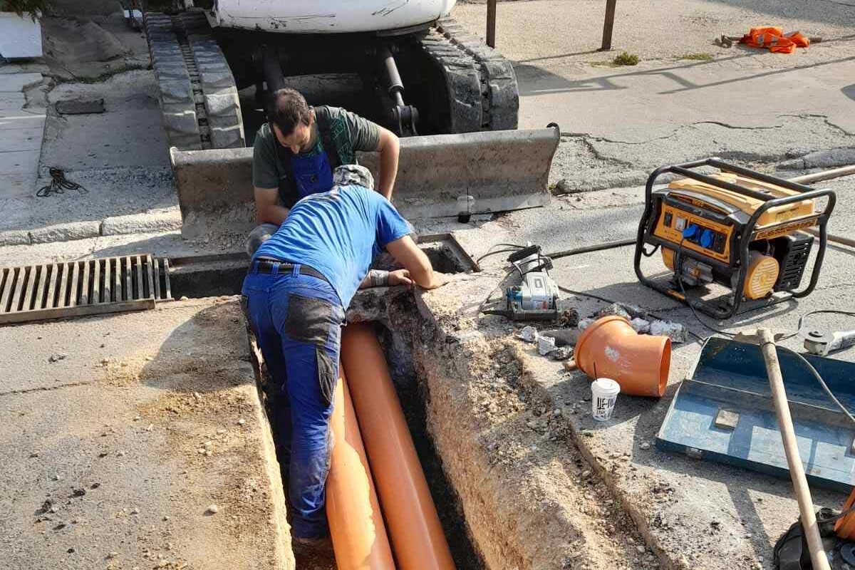 Κατασκευή νέου αγωγού απορροής ομβρίων από τη ΔΕΥΑ Μετεώρων στην Καλαμπάκα για πρόληψη πλημμυρών