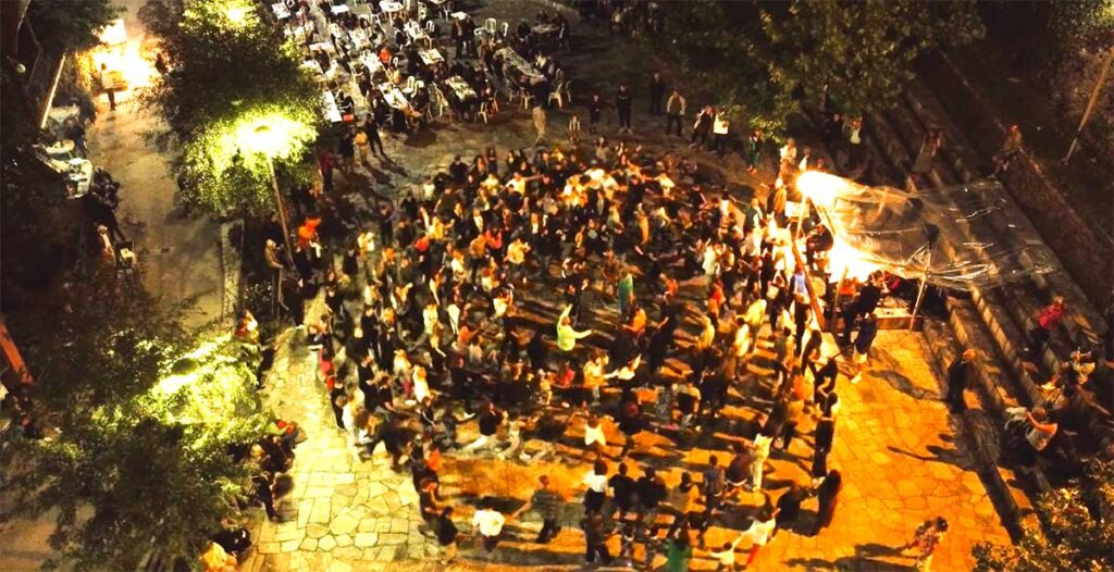 Πως το τρίβουν το πιπέρι… στη Μεσοχώρα