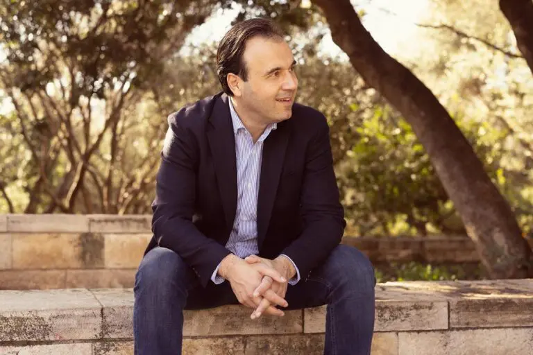 Παπαστεργίου: Ο Τρικαλινός που έστειλε την ελληνική σημαία στα άστρα