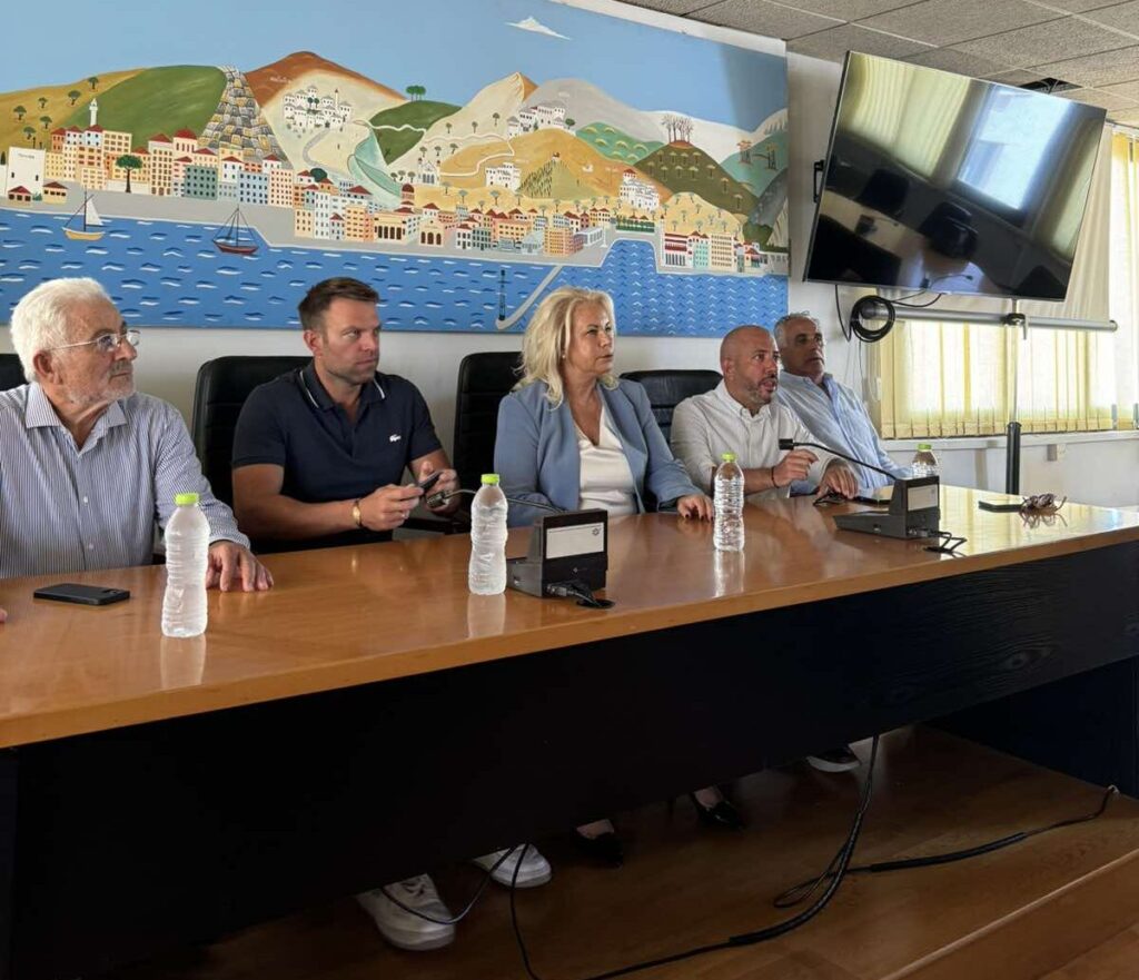 Στέφανος Κασσελάκης από Βόλο: «Δεν βλέπουμε κανέναν να αναλαμβάνει την ευθύνη που του αναλογεί»