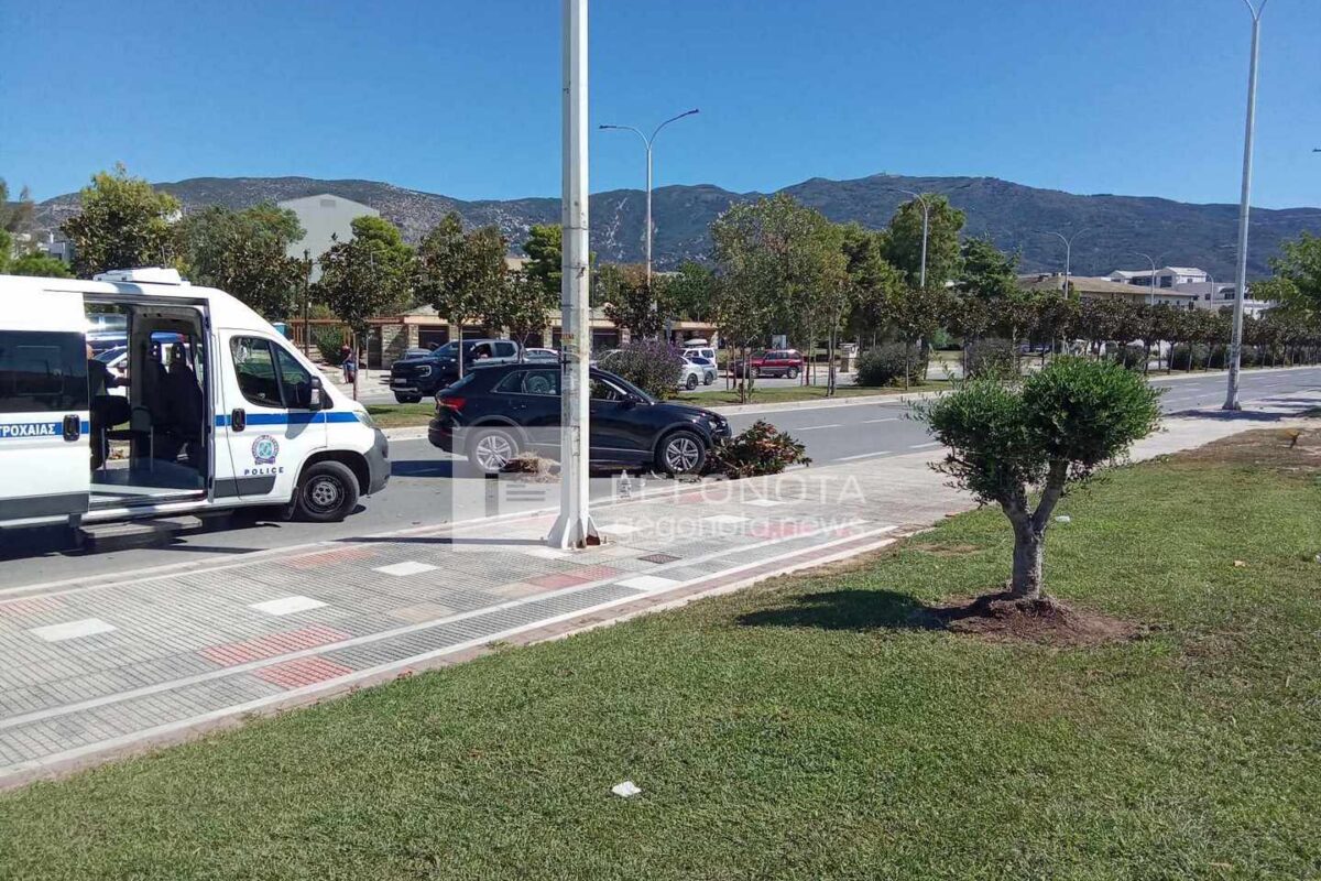 Βόλος: Τζιπ καρφώθηκε σε δέντρο στον κόμβο του Δημαρχείου