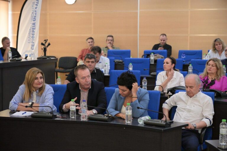 Κόκκαλης στη σύσκεψη για τα φωτοβολταϊκά στη Θεσσαλία