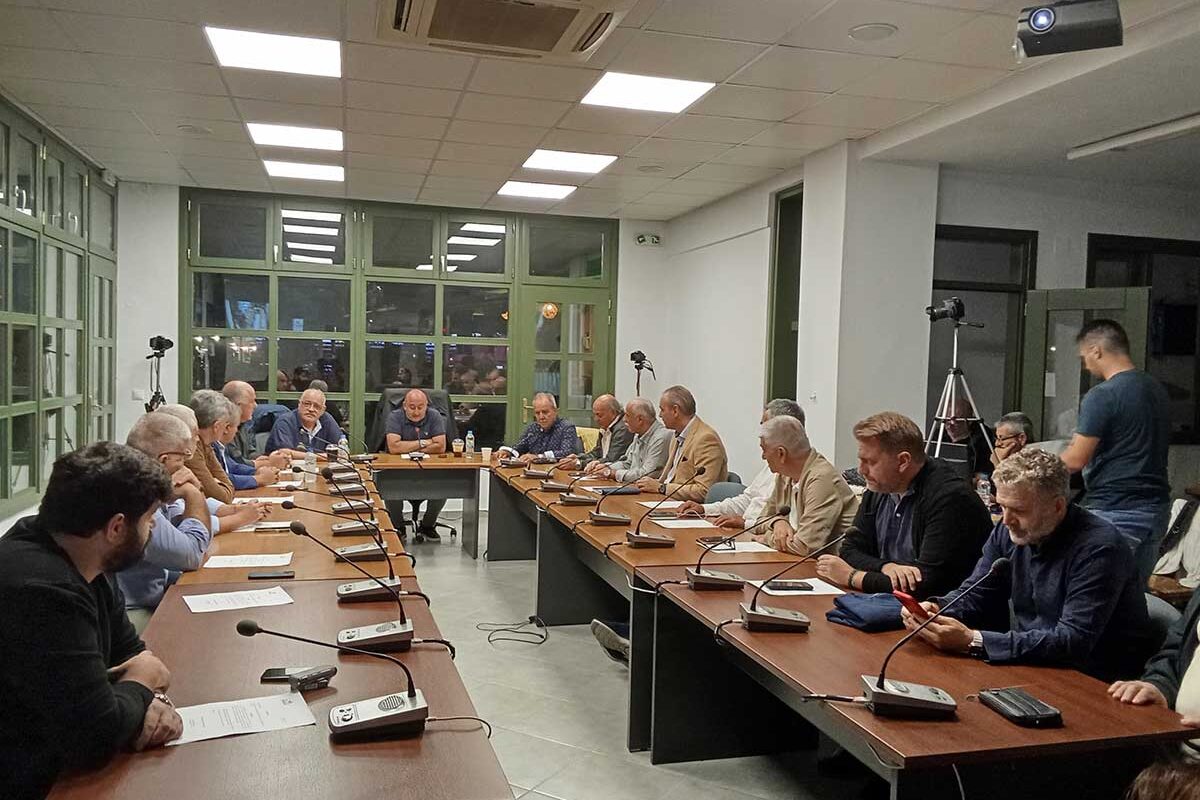 Θαλάσσιες συγκοινωνίες και πρωτοβάθμια φροντίδα υγείας στο Δ. Σ. της Π.Ε.Δ. Θεσσαλίας