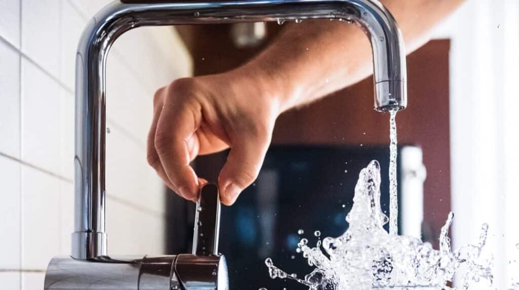 Καταργούνται οι ΔΕΥΑ: Μία εταιρεία ύδρευσης ανά νομό για τη βελτίωση της διαχείρισης υδάτινων πόρων