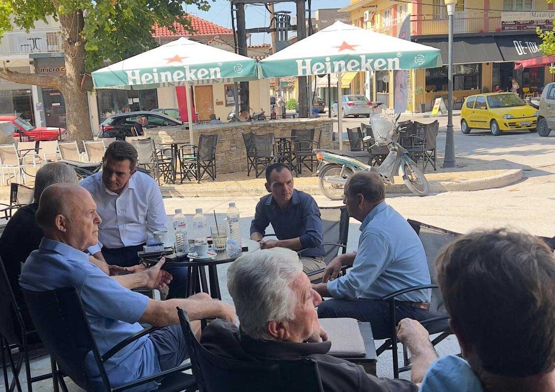 Στη Φαρκαδόνα ο Κώστας Σκρέκας στηρίζοντας τις δράσεις για την ανασυγκρότηση της περιοχής