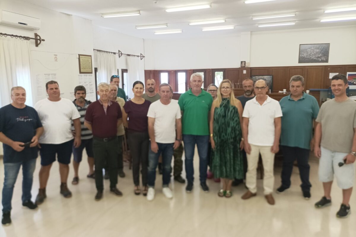 Η Περιφέρεια Θεσσαλίας παρέδωσε διπλώματα οδήγησης γεωργικών ελκυστήρων σε παραγωγούς του Δήμου Τεμπών