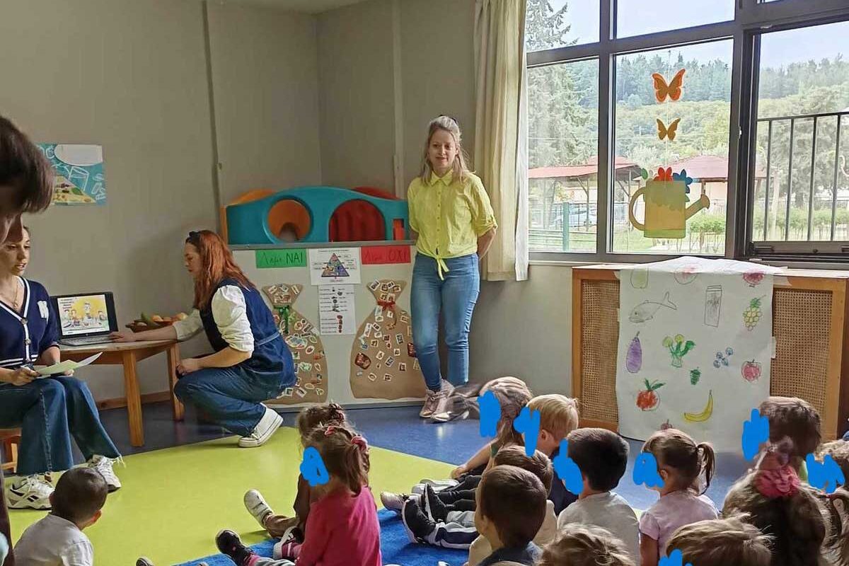 Δράση Ευαισθητοποίησης για τη Διατροφή και τον Εμβολιασμό στον Ζ' Βρεφονηπιακό Σταθμό Τρικάλων