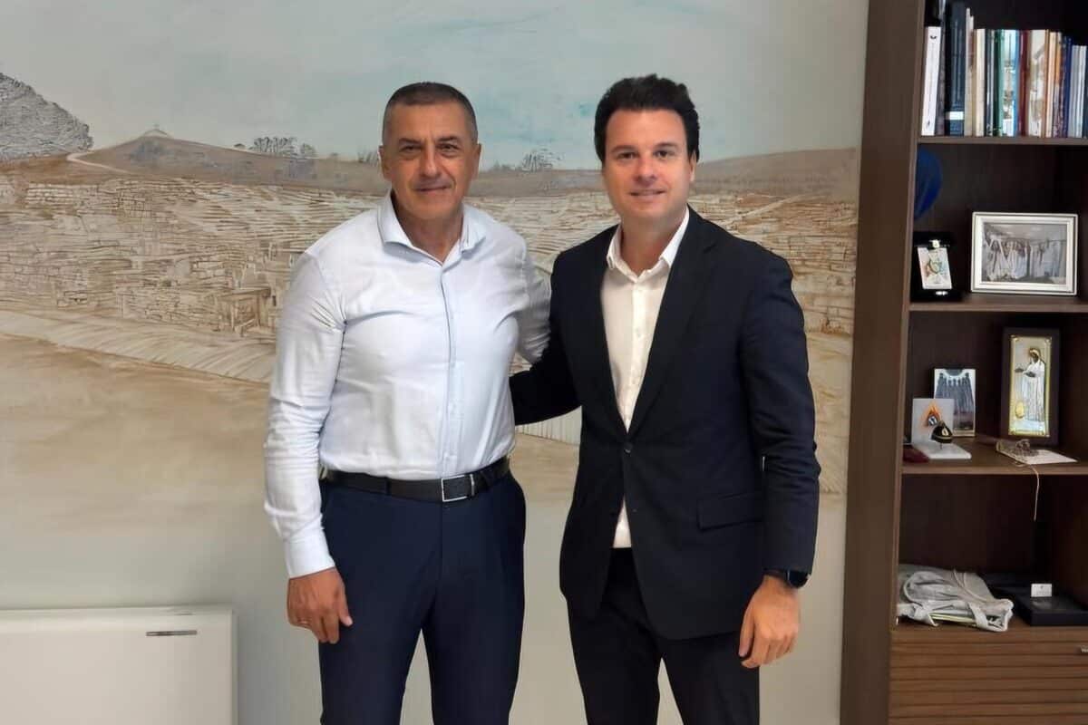 Επίσκεψη Γ. Βλαχογιάννη στον Περιφερειάρχη Δ. Κουρέτα