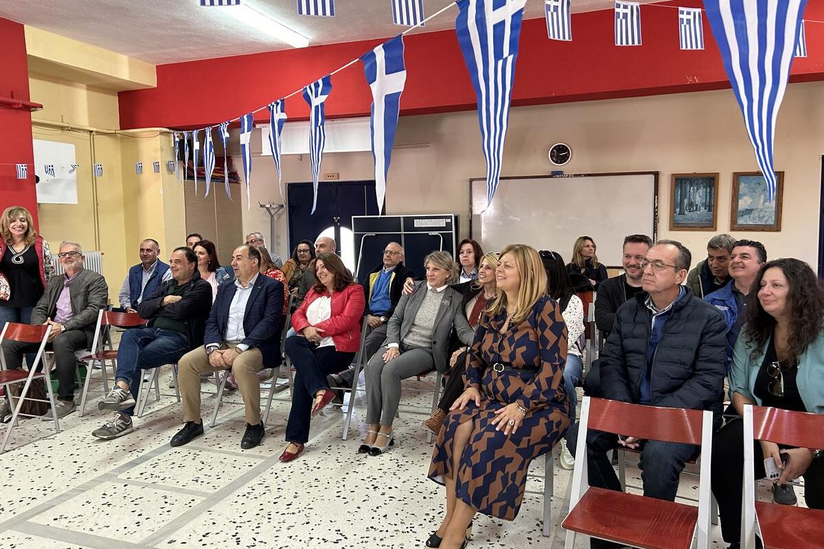 Τέχνη & Αλληλεγγύη συναντήθηκαν στα σχολεία της Φαρκαδόνας