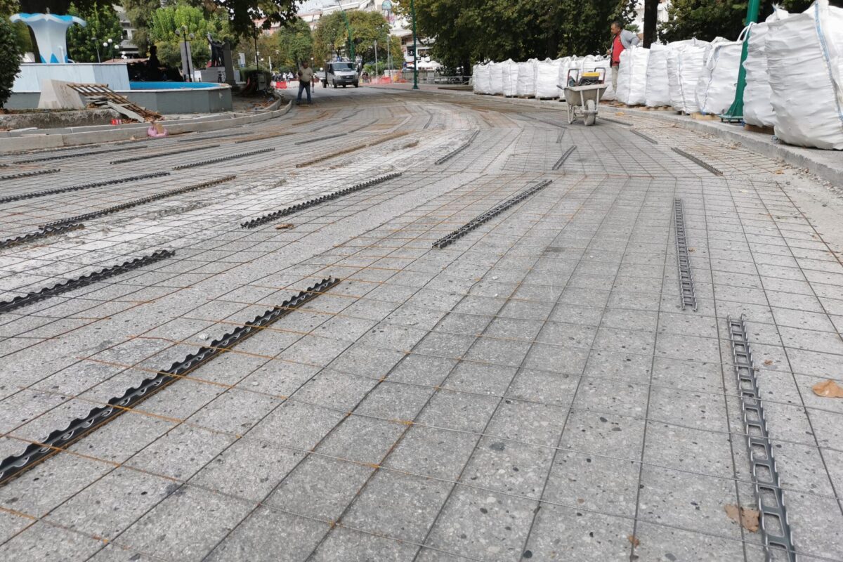 Ξεκίνησε η ανάπλαση του Ληθαίου ποταμού στην οδό Όθωνος στα Τρίκαλα