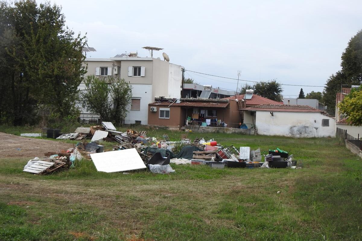 Σκουπίδια, παράπονα, αυτοψία. Αποτέλεσμα;
