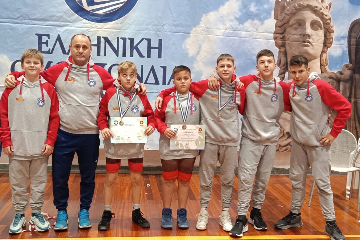 Τέσσερα χρυσά και 1 χάλκινο μετάλλιο στο πανελλήνιο πρωτάθλημα πάλης ο Α.Σ.Τρικάλων