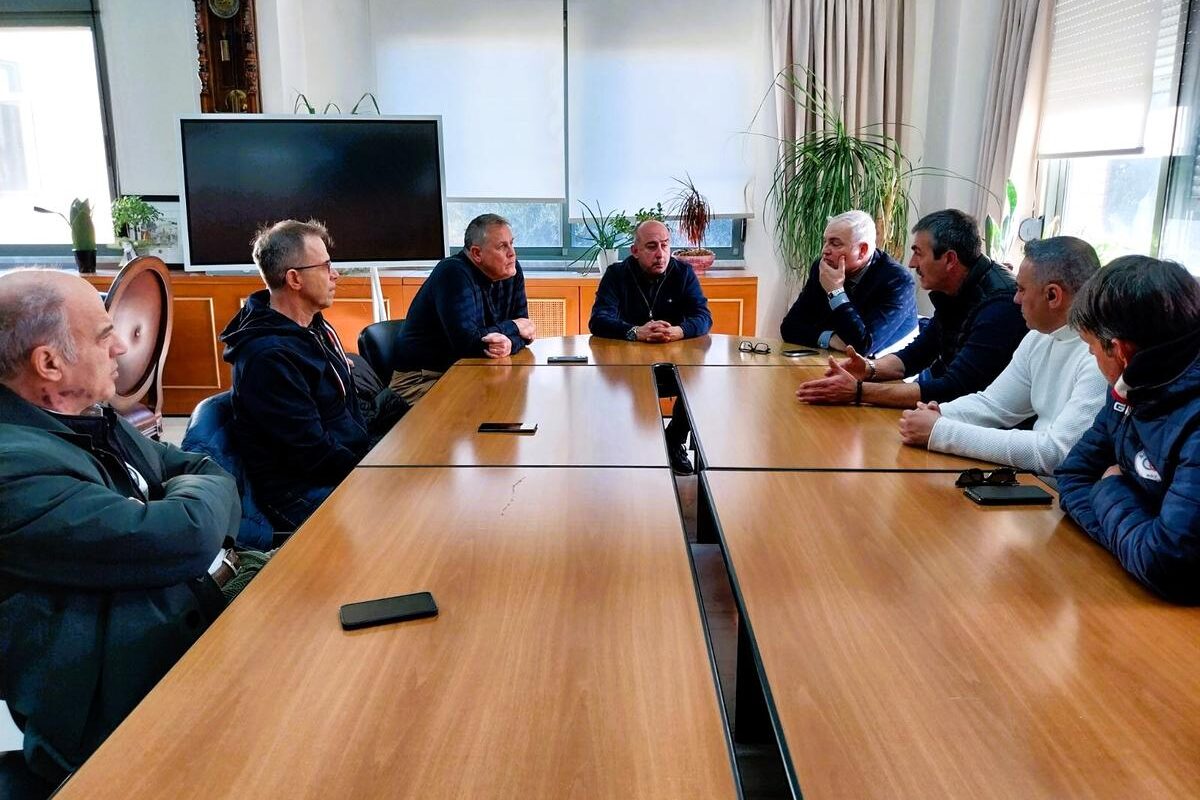 Εθιμοτυπική συνάντηση Δημάρχου Τρικκαίων - διοίκησης ΑΟΤ