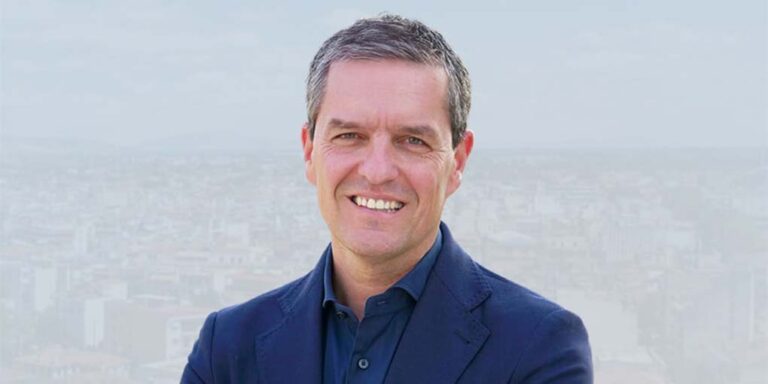 Το ανέλπιστο άλλοθι στην κυβέρνηση ήρθε από τον… σοσιαλιστή Παπαευθυμίου