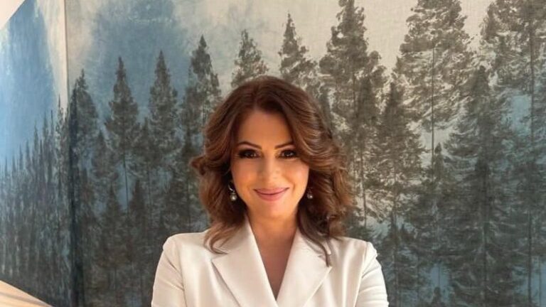 Πρωτοχρονιάτικες ευχές της Κατερίνας Παπακώστα για το 2026