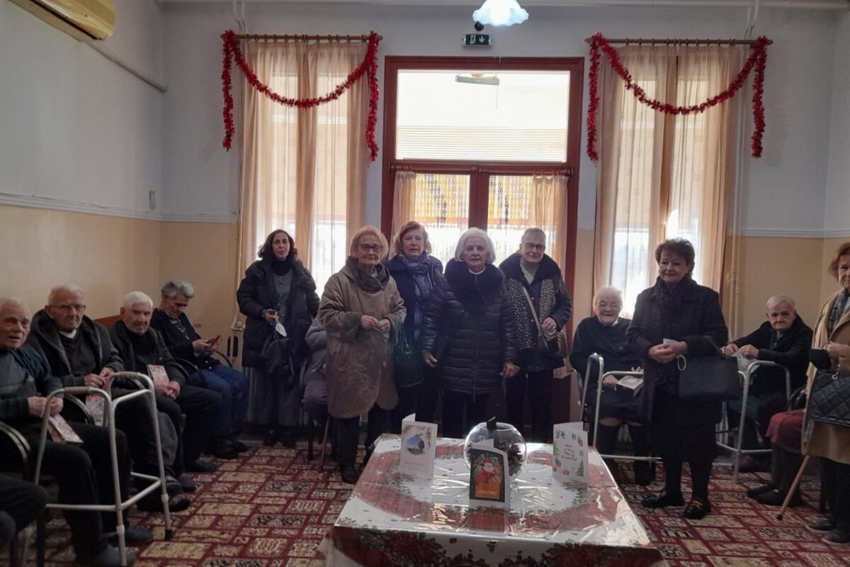 Επίσκεψη Αγάπης στο Γηροκομείο της Ιεράς Μητροπόλεως από τις «Φίλες της Αγάπης»