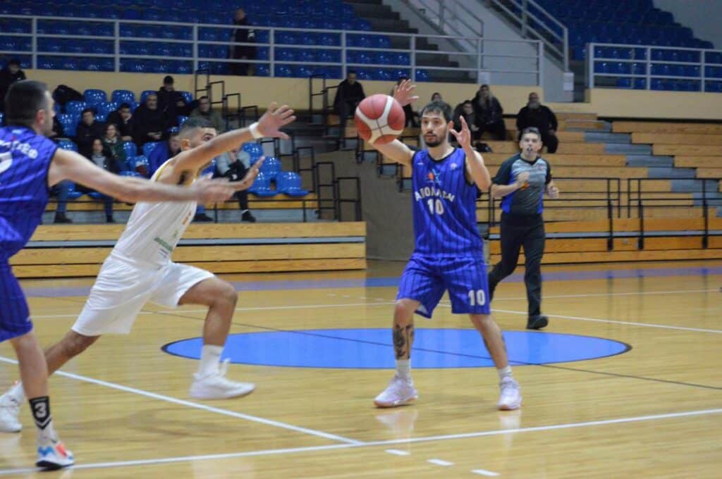 Δεν άντεξε στο Βόλο, ήττα από τον Ίωνα