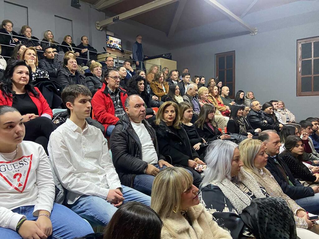 Ρεκόρ επιτυχιών στις βραβεύσεις επιτυχόντων μαθητών-τριών από τον Σύλλογο Δημοτικών Υπαλλήλων Τρικάλων (φωτο)