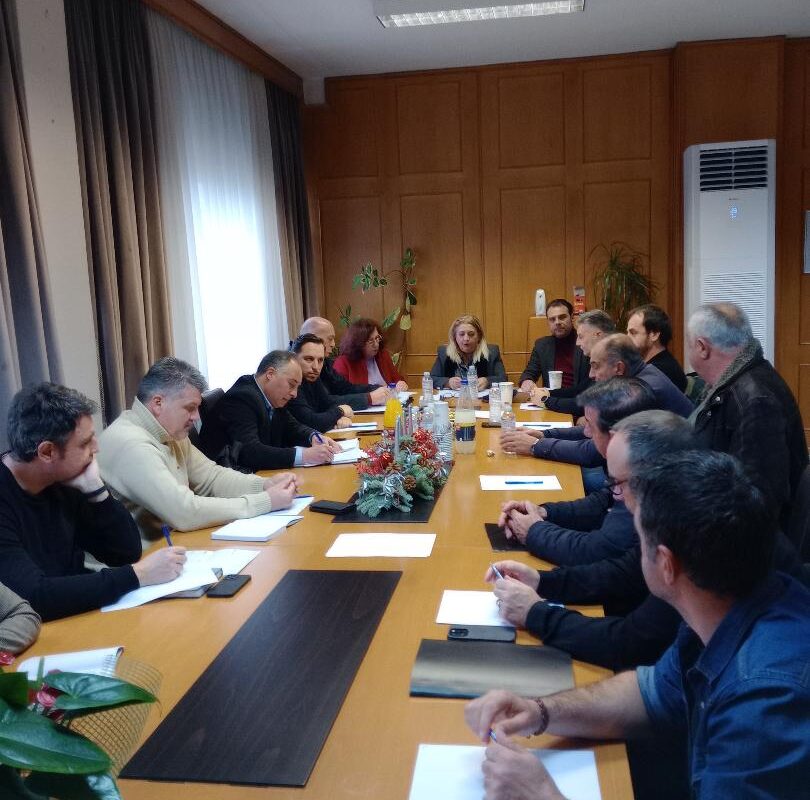Έκτακτη σύσκεψη για την κακοκαιρία στον Νομό Τρικάλων
