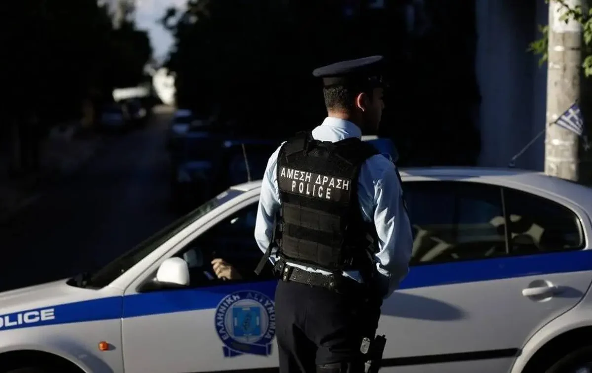 Συλλήψεις για ναρκωτικά έξω από στάδιο στον Βόλο πριν από ποδοσφαιρικό αγώνα