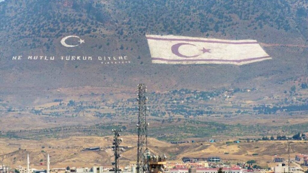 Η Κύπρος υπό τήν Δαμόκλειο Σπάθη τής Τουρκικής Απειλής