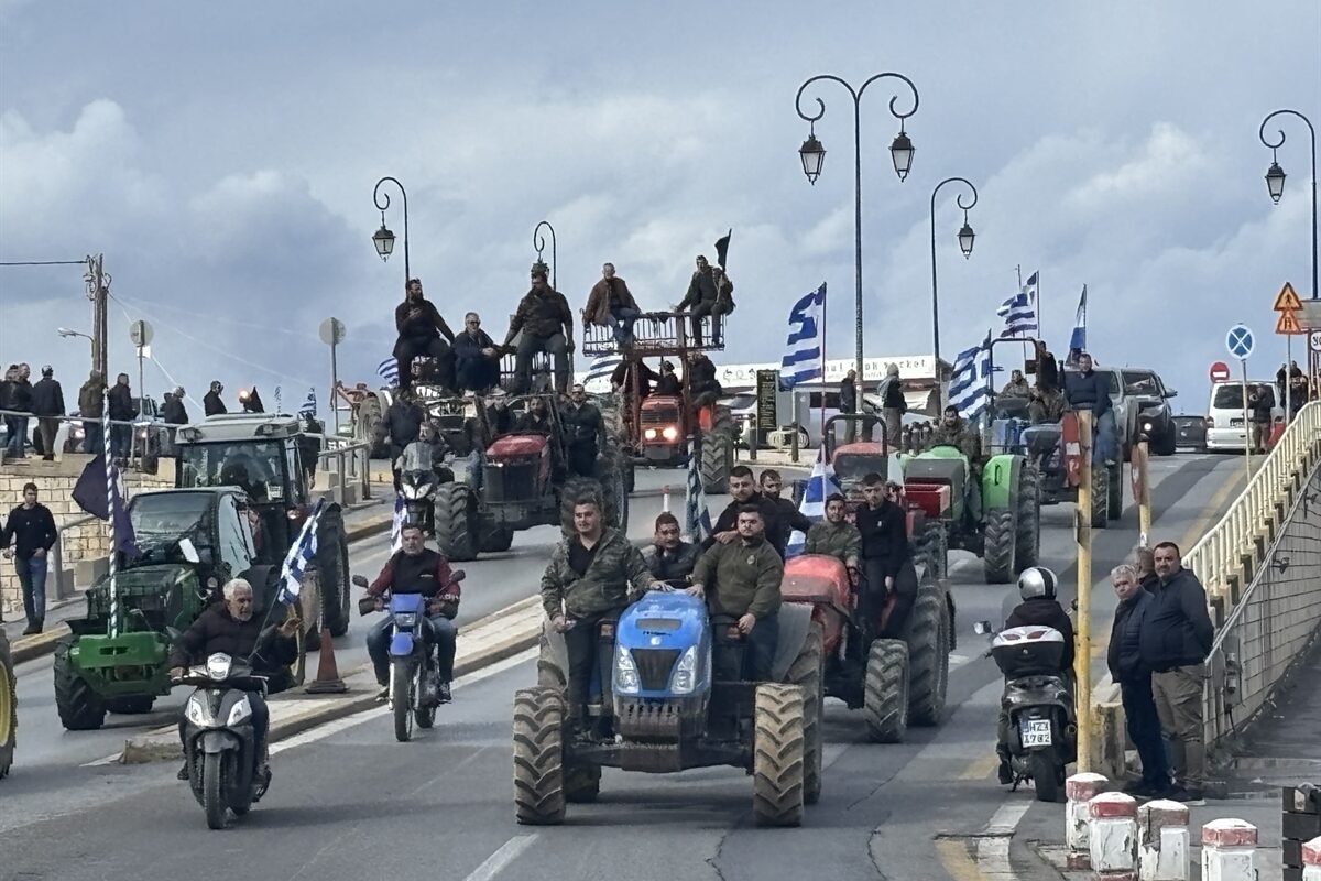 Πανθεσσαλική Σύσκεψη Αγροτοκτηνοτρόφων: Απόφαση για κλιμακούμενες κινητοποιήσεις